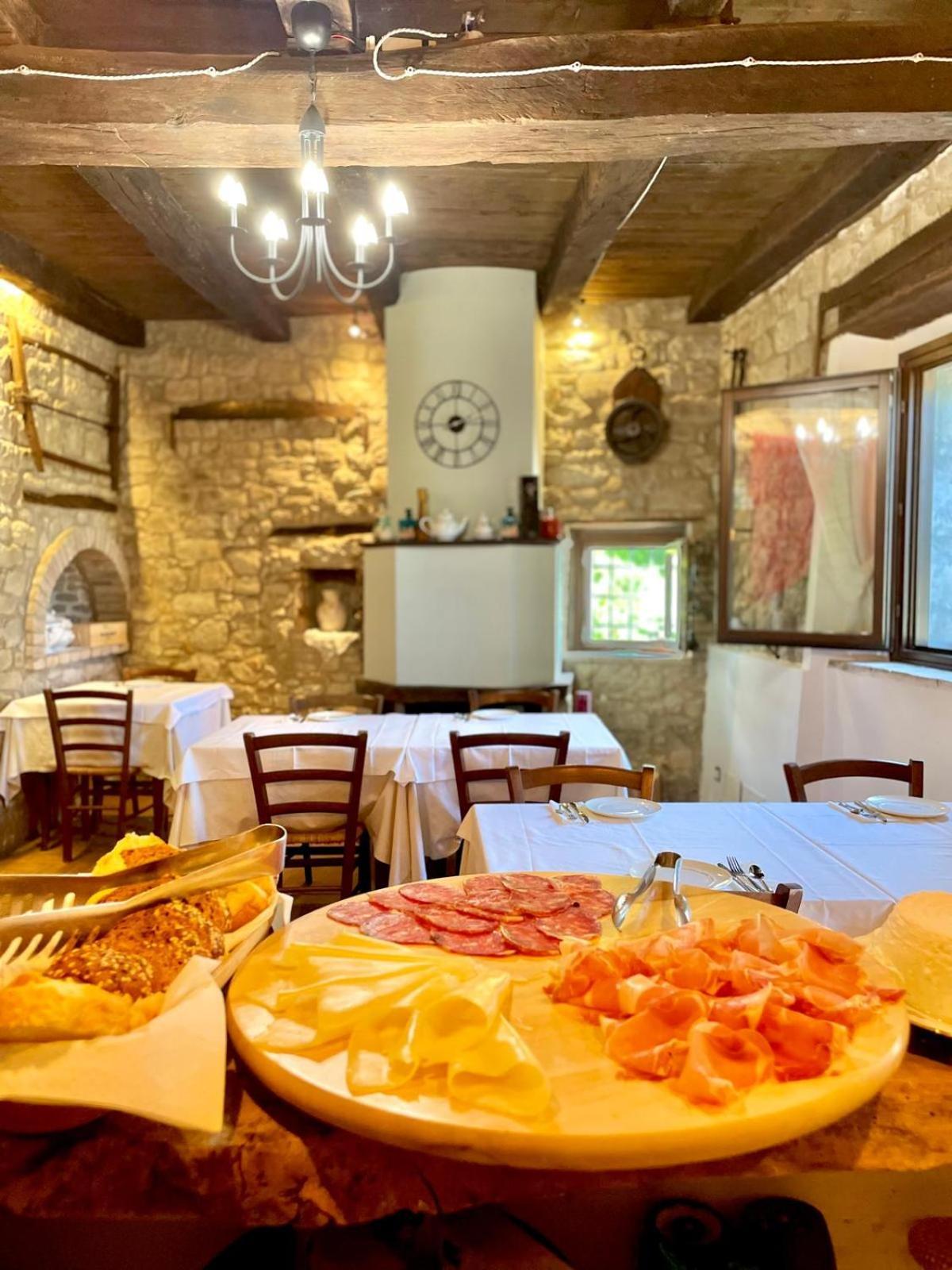 Casa Rastelli Farm stay Monte Orsello